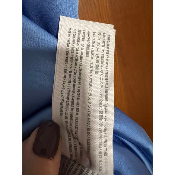 NWT Abercrombie & Fitch Satin Flutter Sleeve Maxi Dress Blue V-Neck Ring Size MT - Picture 8 of 12